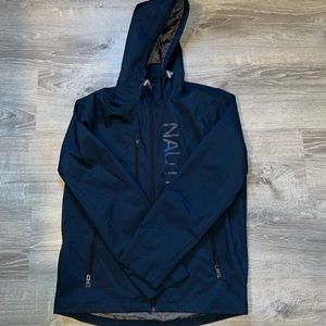 MENS NAUTICA RAIN JACKET MEDIUM TWO FRONT ZIPPERED POCKETS